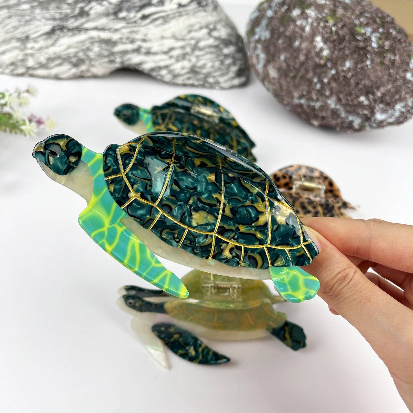 Ocean Turtle Hair Claw Clip: Green