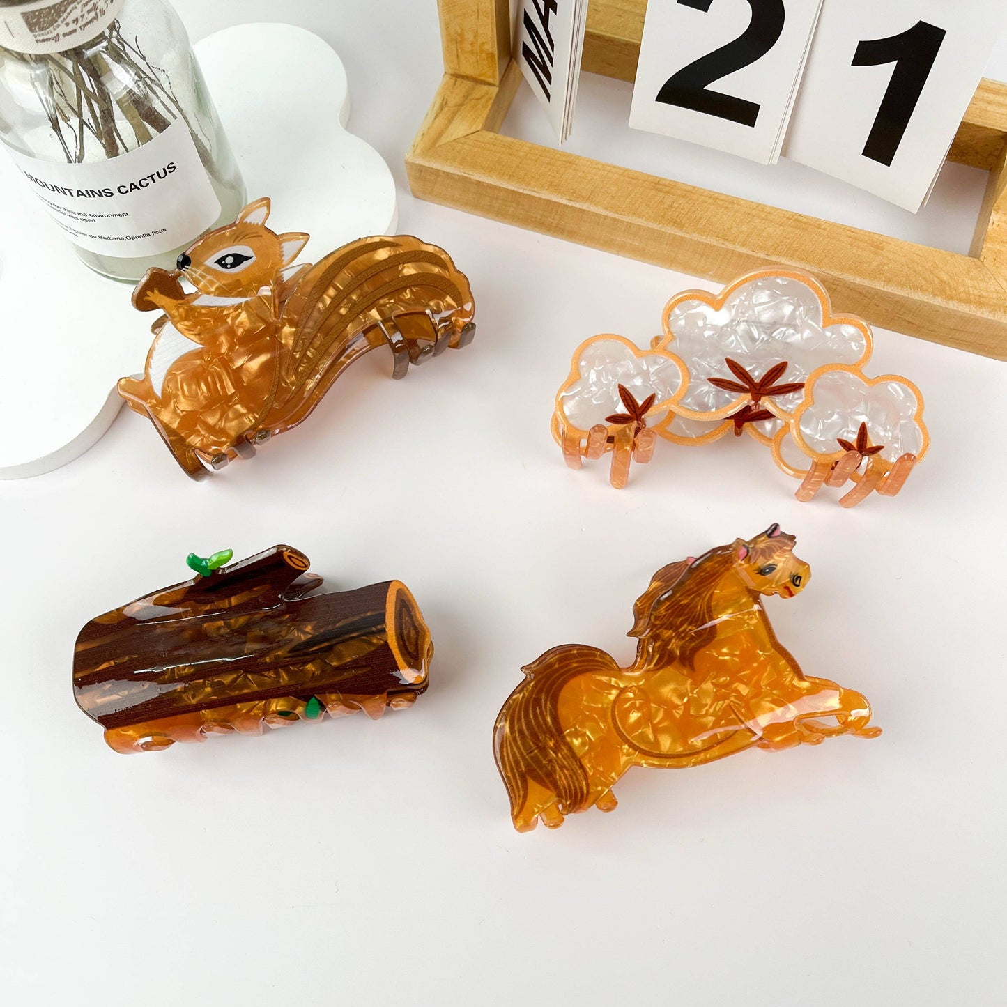 Squirrel Pony Leaf Bush Hair Clip: Squirrel