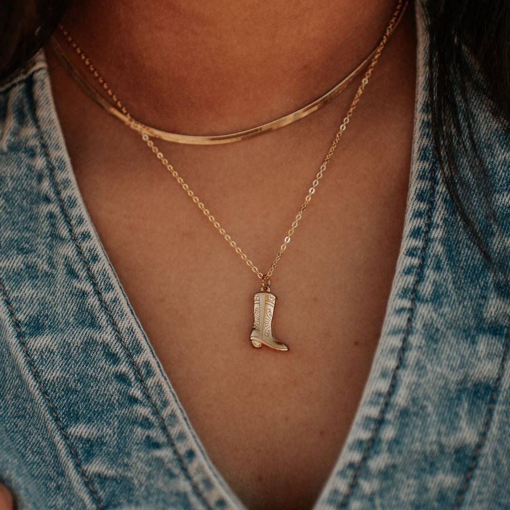 Dolly Boot Necklace: 19"