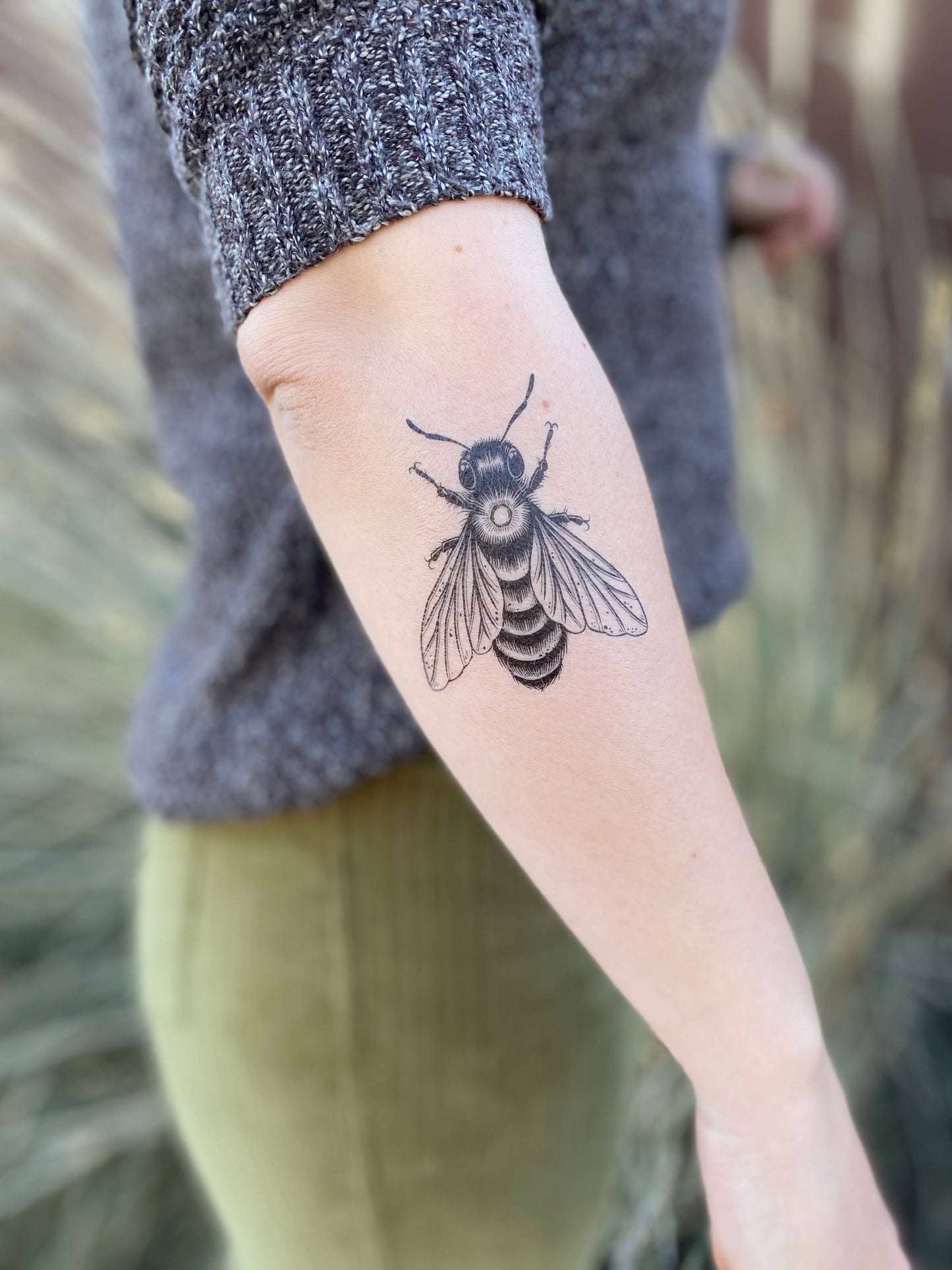 Big Bee Temporary Tattoo: 1-Pack