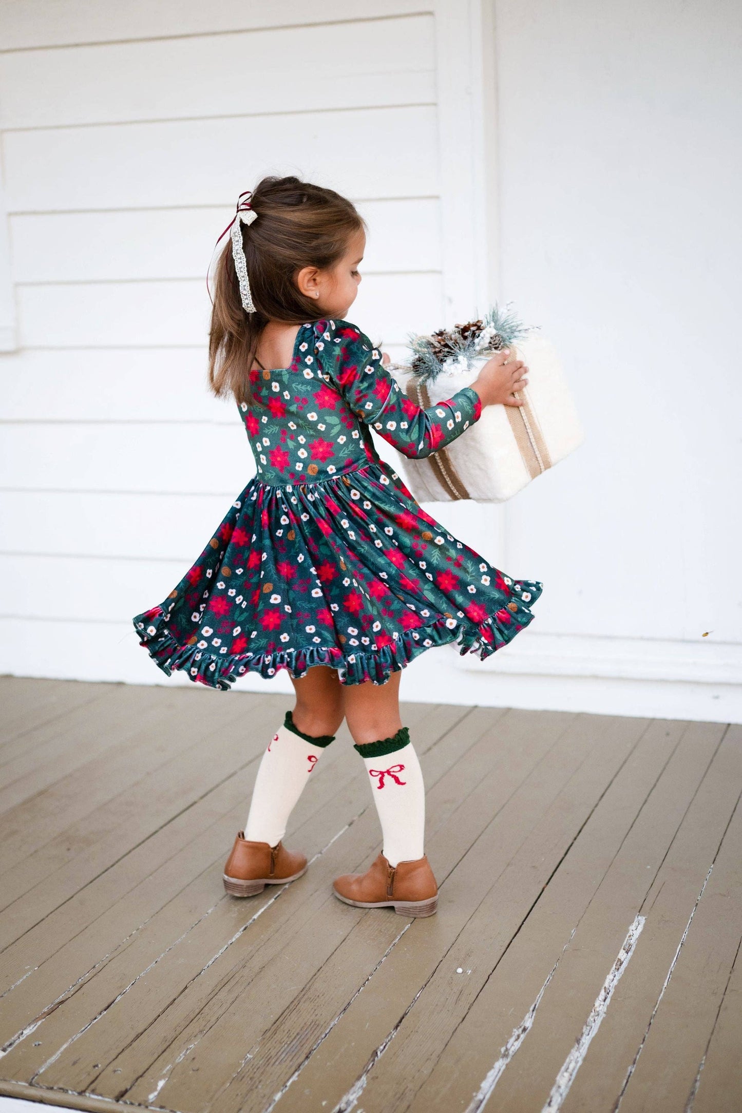 Vanilla Bow Lace Top Knee High Socks: 0-6 MONTHS