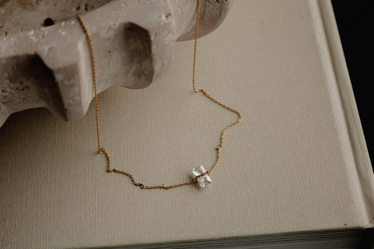 Leona necklace: Green