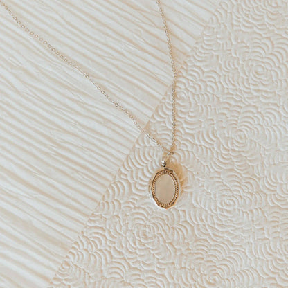 Isabelle Locket Necklace: Gold / 17.5"