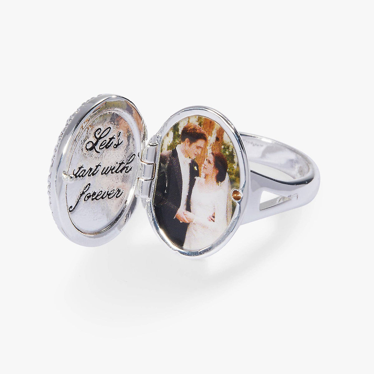 The Twilight Saga Bella's Engagement Ring
