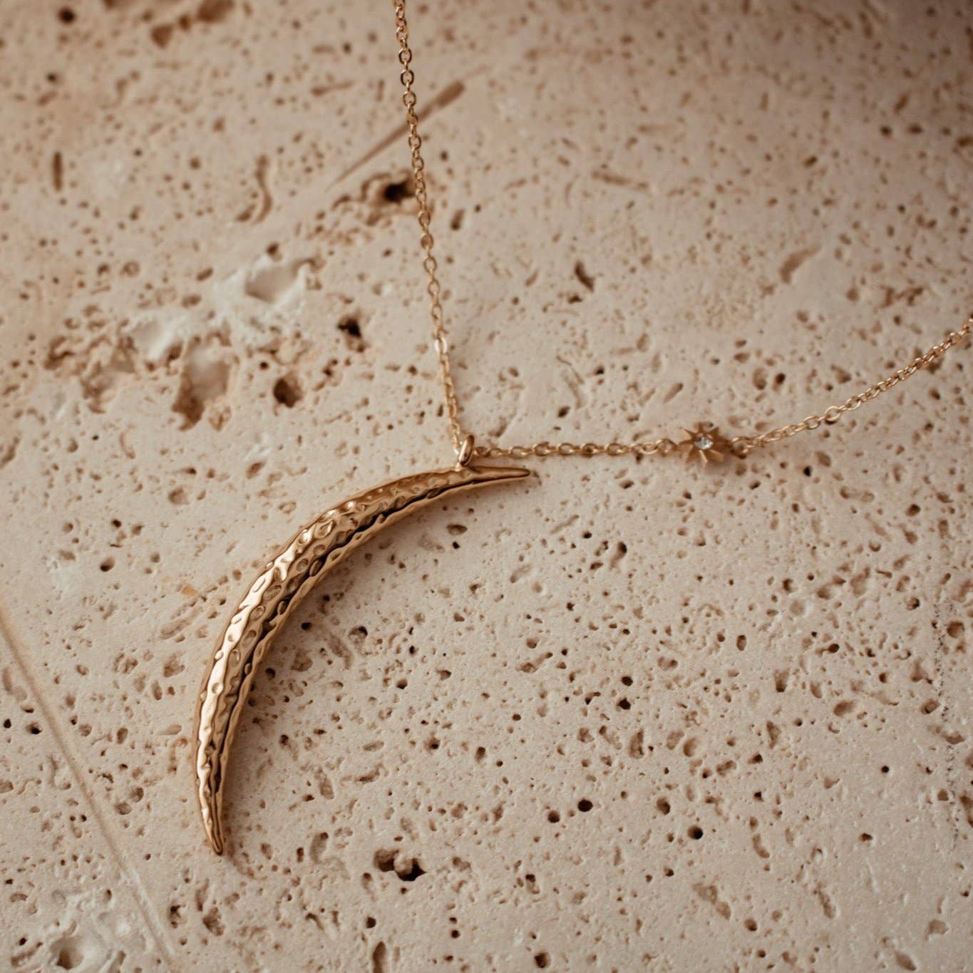 Hale necklace