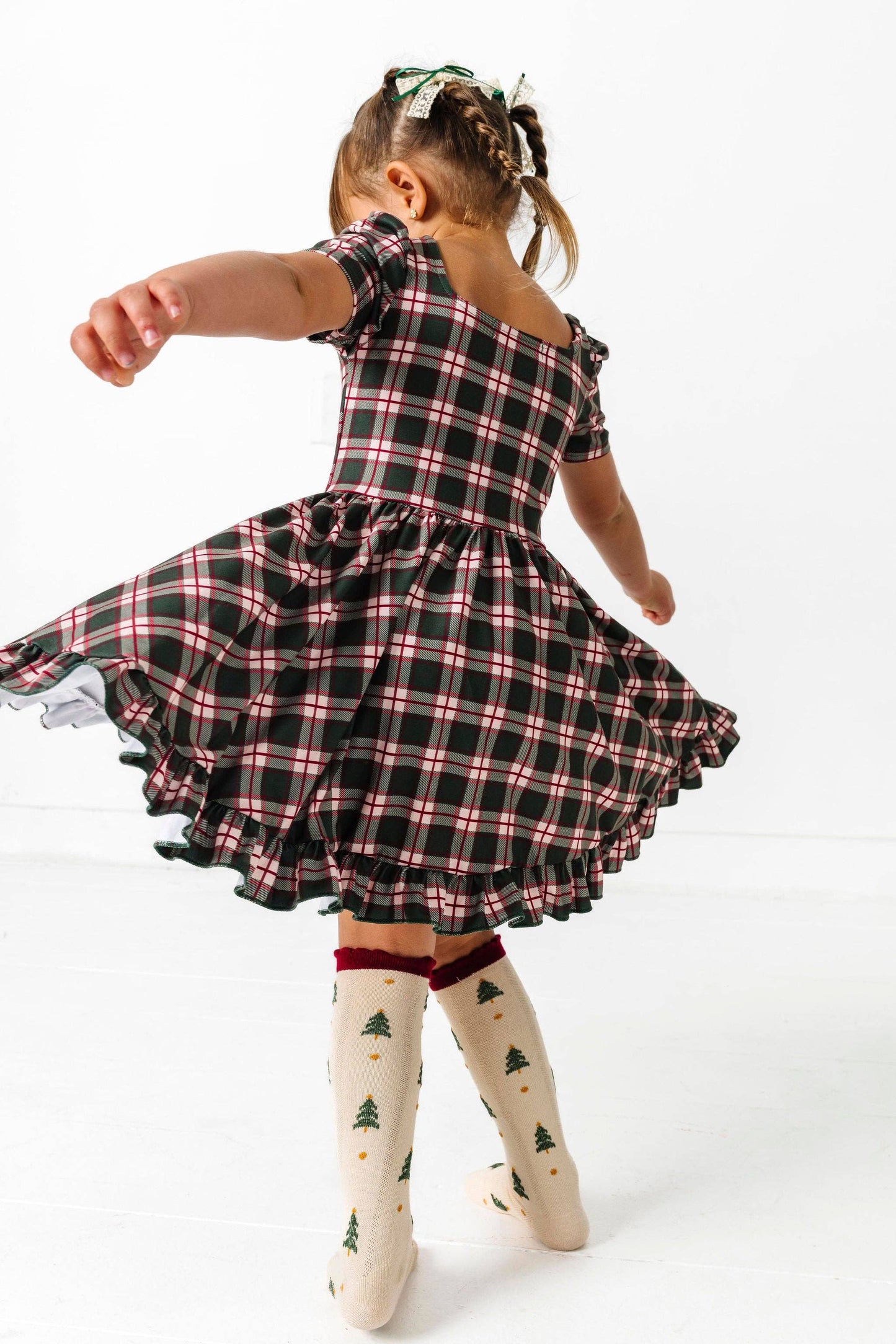 Tree Farm Scalloped Knee Socks: 1.5-3 YEARS
