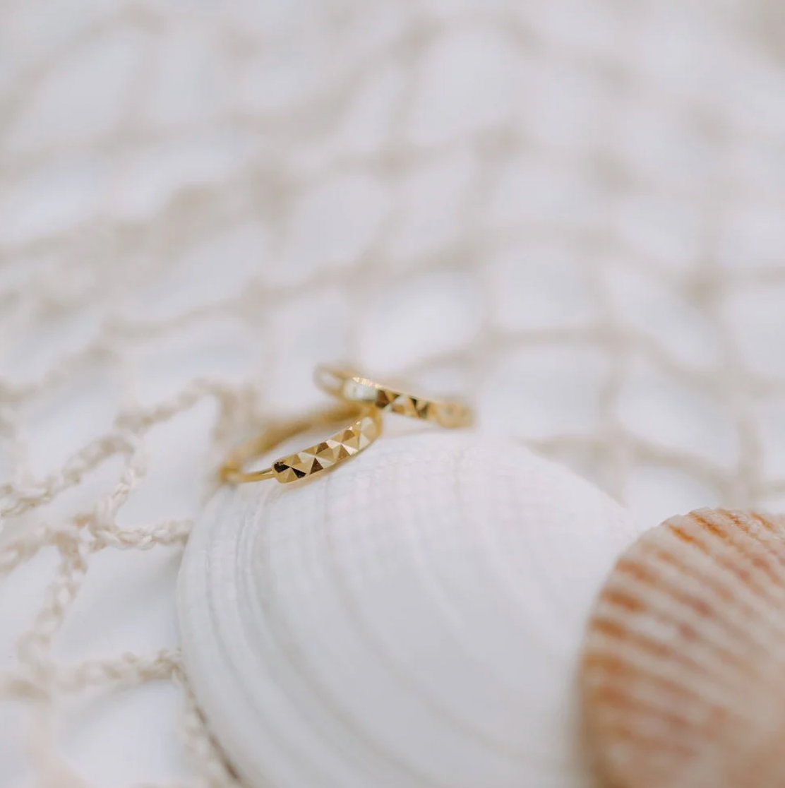 Sydney Hammered Hoops: Silver / Small (10mm)