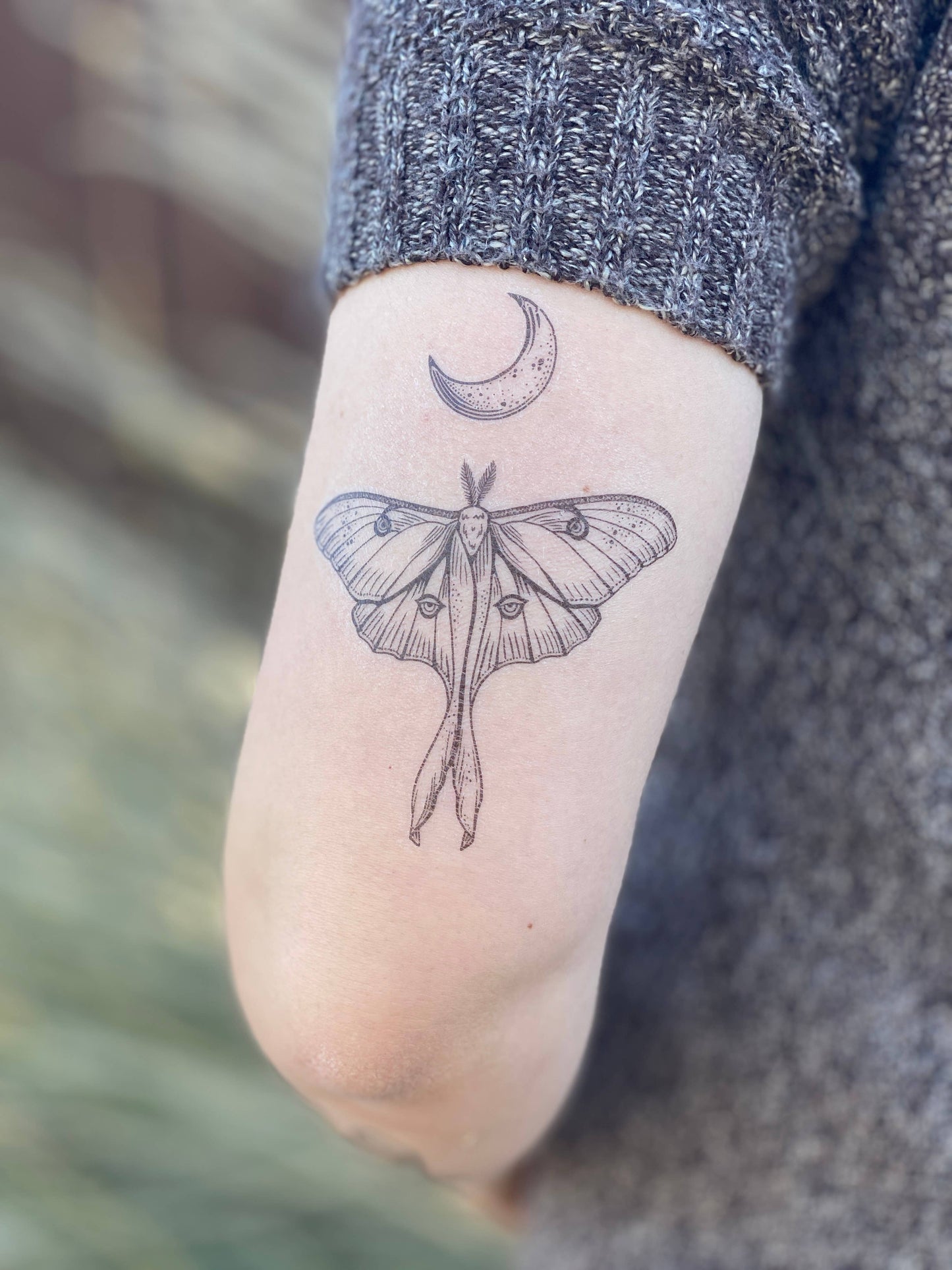 Luna Moth Temporary Tattoo: 1-Pack