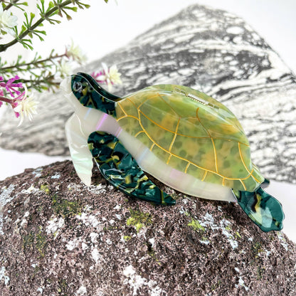 Ocean Turtle Hair Claw Clip: Green