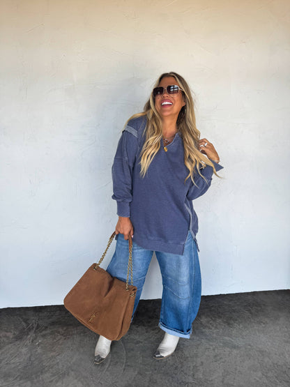 THE COMFY CUT SWEATSHIRT: WINE