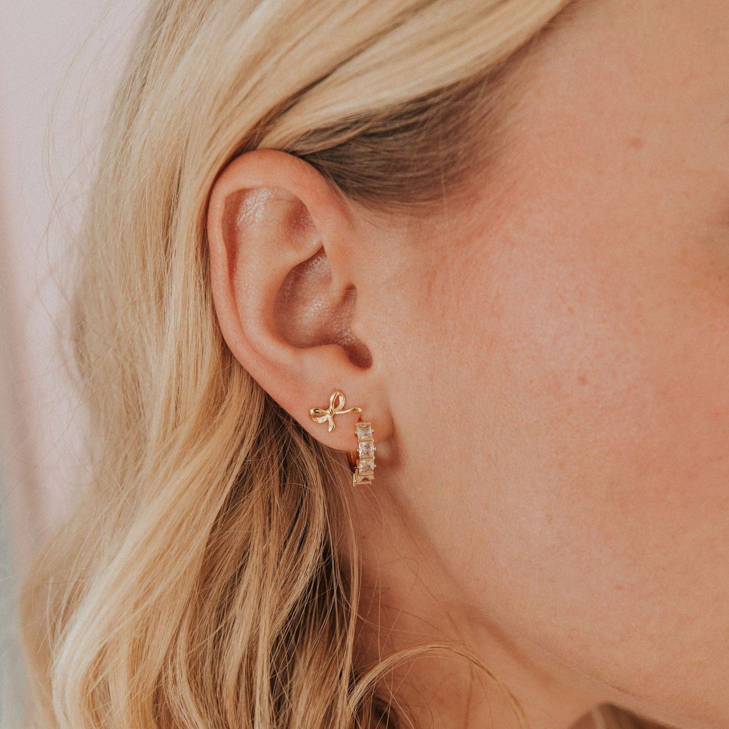 Ella Bow Studs: Silver