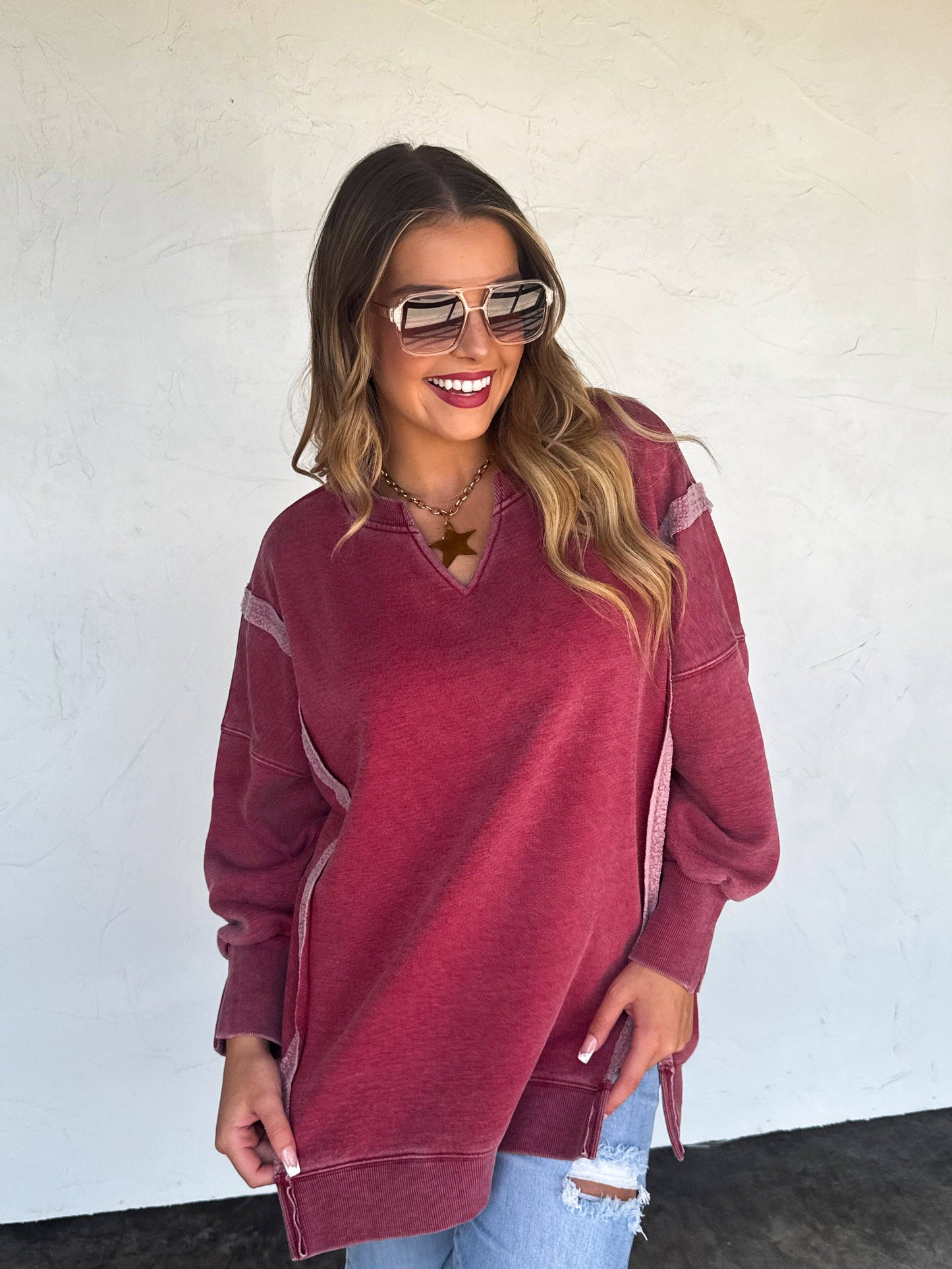 THE COMFY CUT SWEATSHIRT: WINE