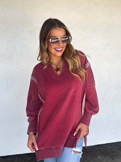 THE COMFY CUT SWEATSHIRT: WINE