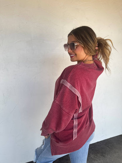 THE COMFY CUT SWEATSHIRT: WINE