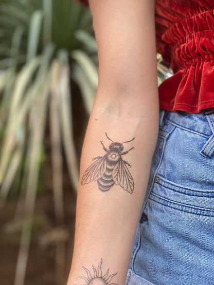 Big Bee Temporary Tattoo: 1-Pack