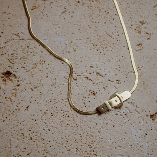 Buckle necklace