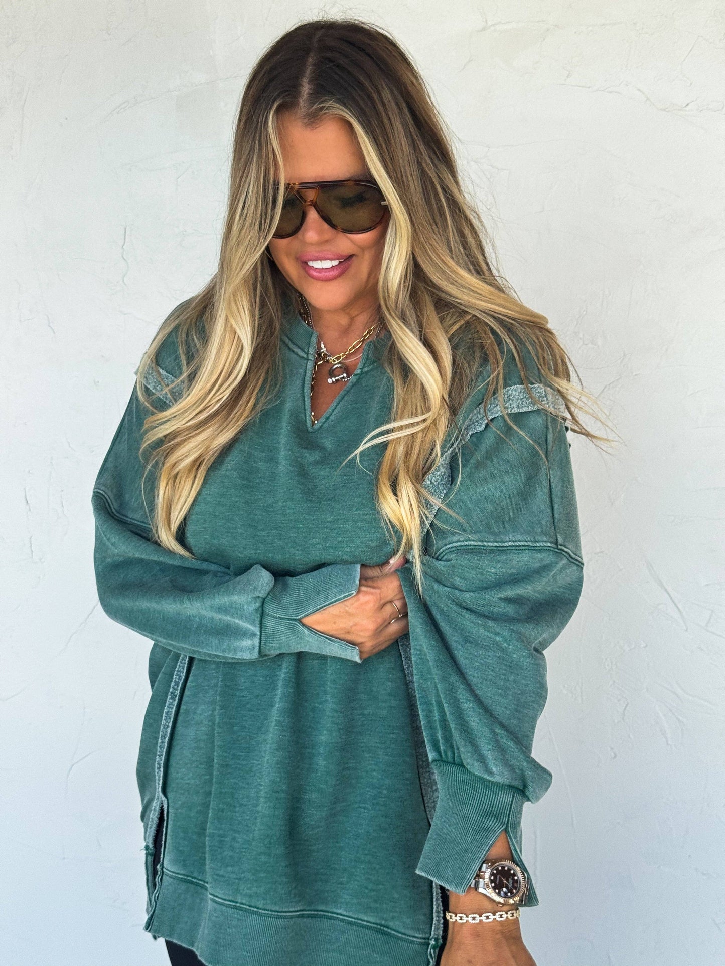 THE COMFY CUT SWEATSHIRT: WINE