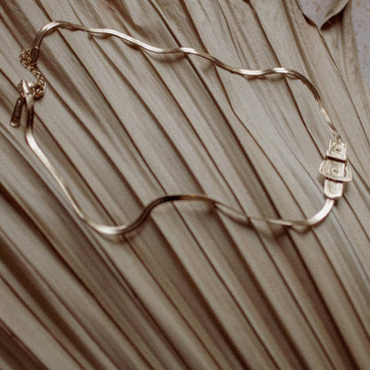 Buckle necklace