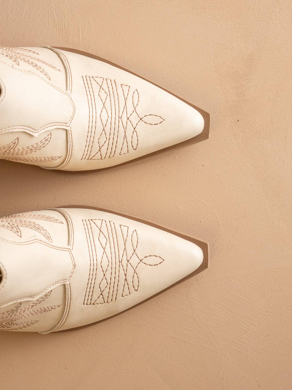 The Kiara Off White Mule
