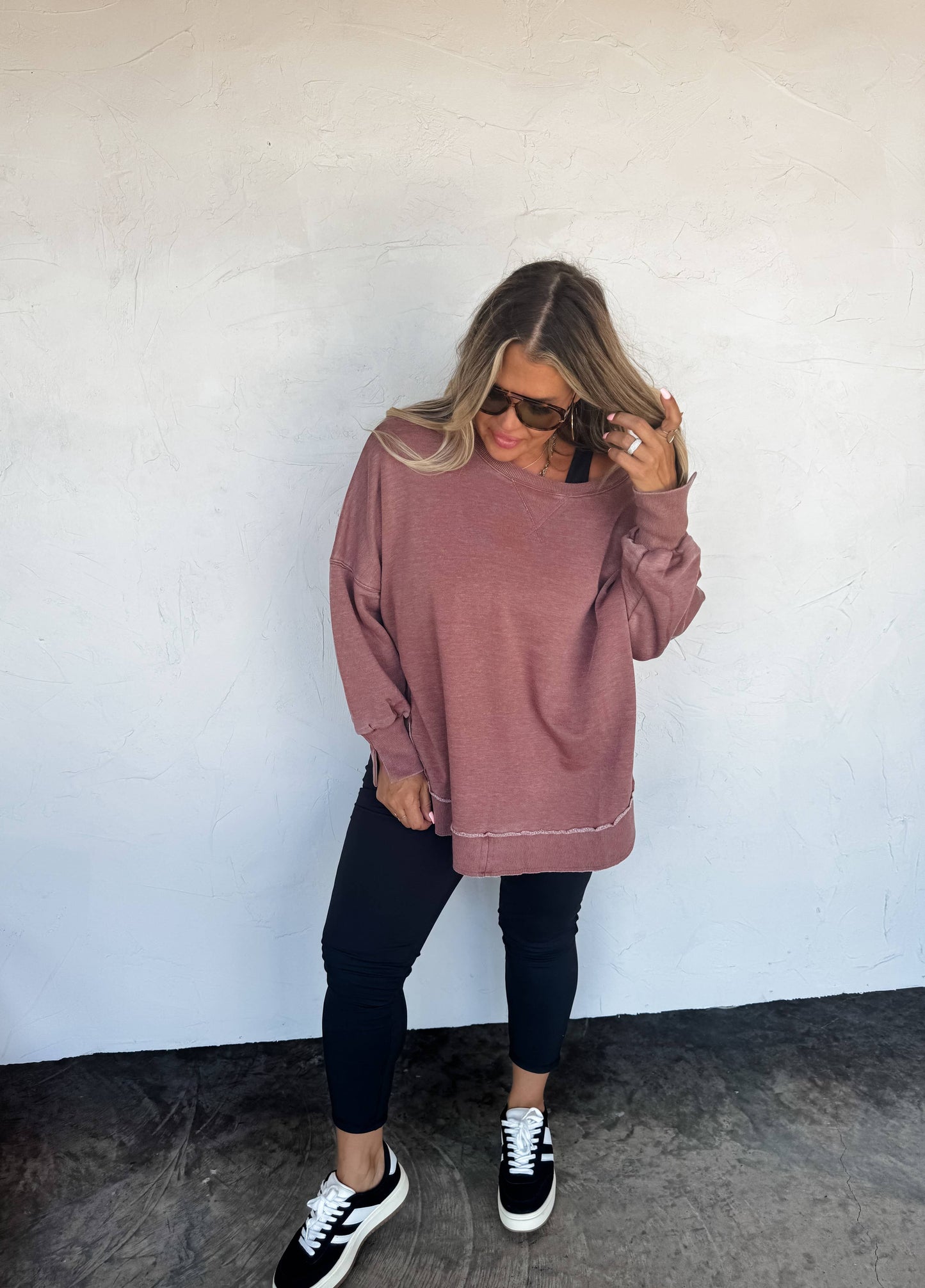 JOSS WASHED SWEATSHIRT: MOCHA