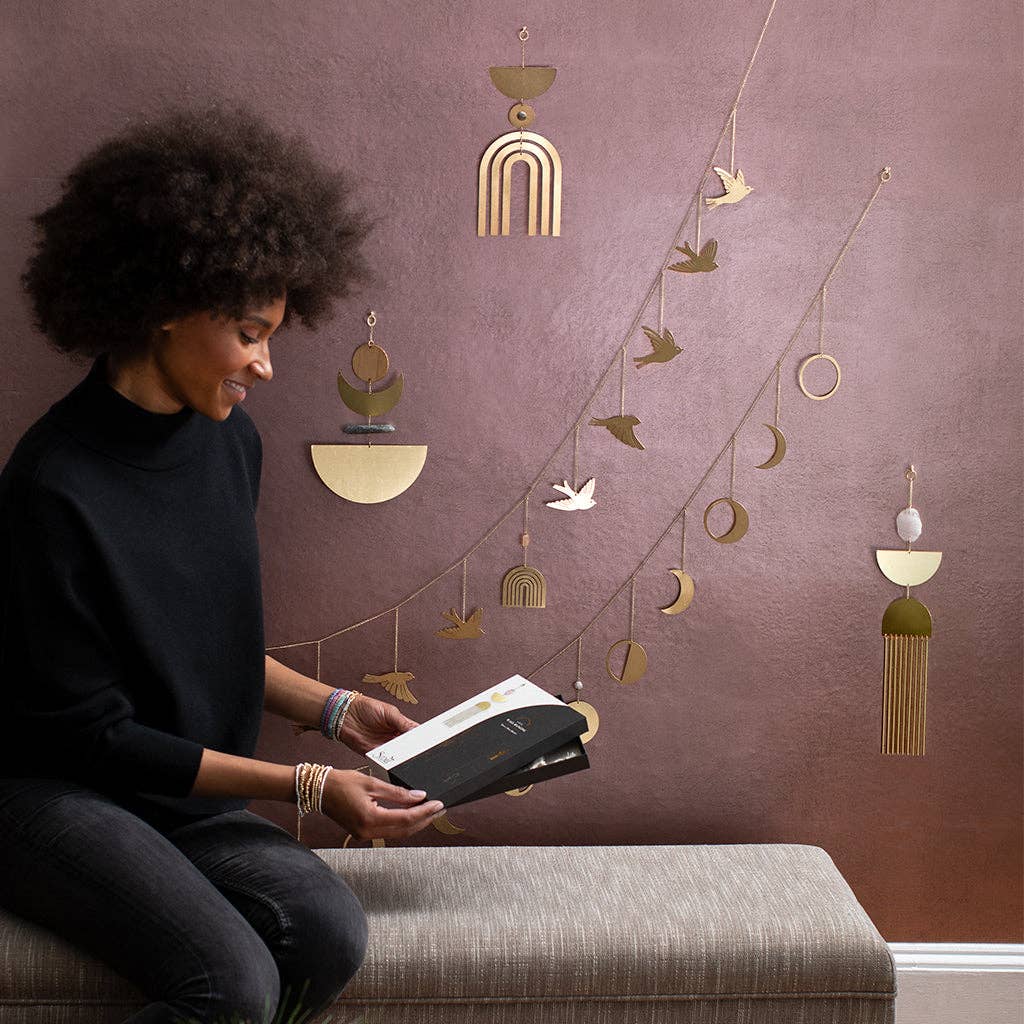 Garland - Moon Phase/Moonstone