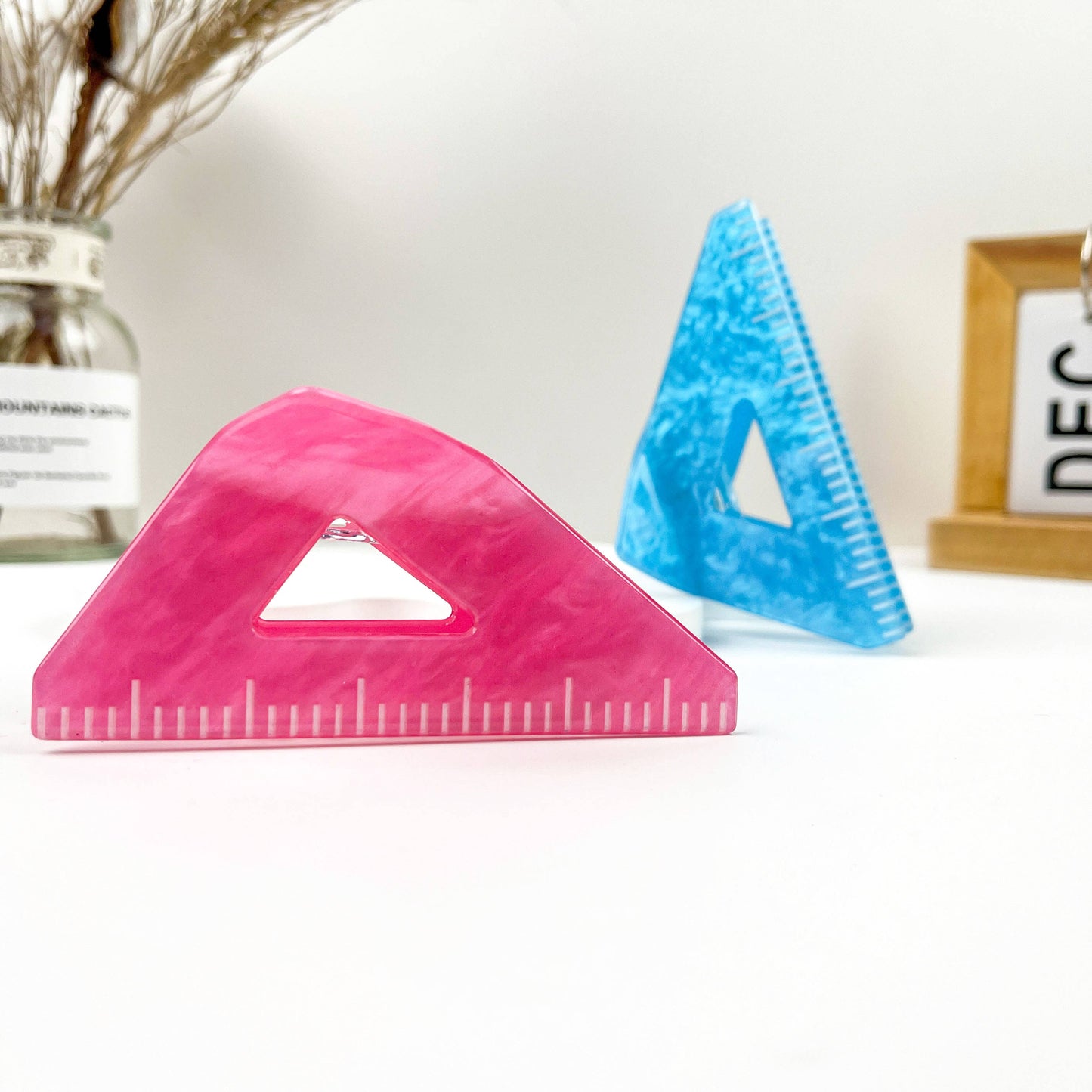 Triangle Ruler Hair Claw Clip: Pink