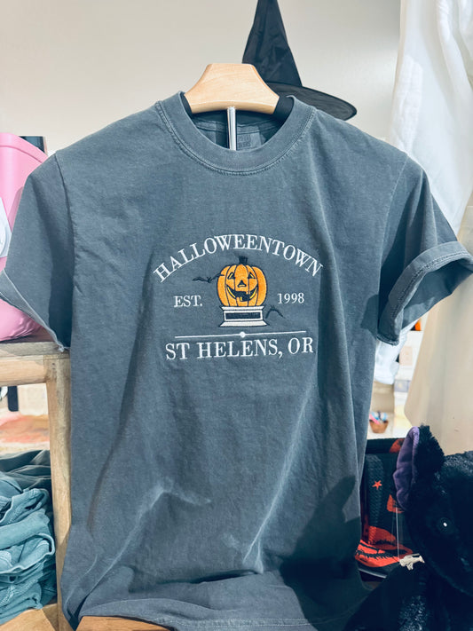 Halloweentown Tee: Pepper