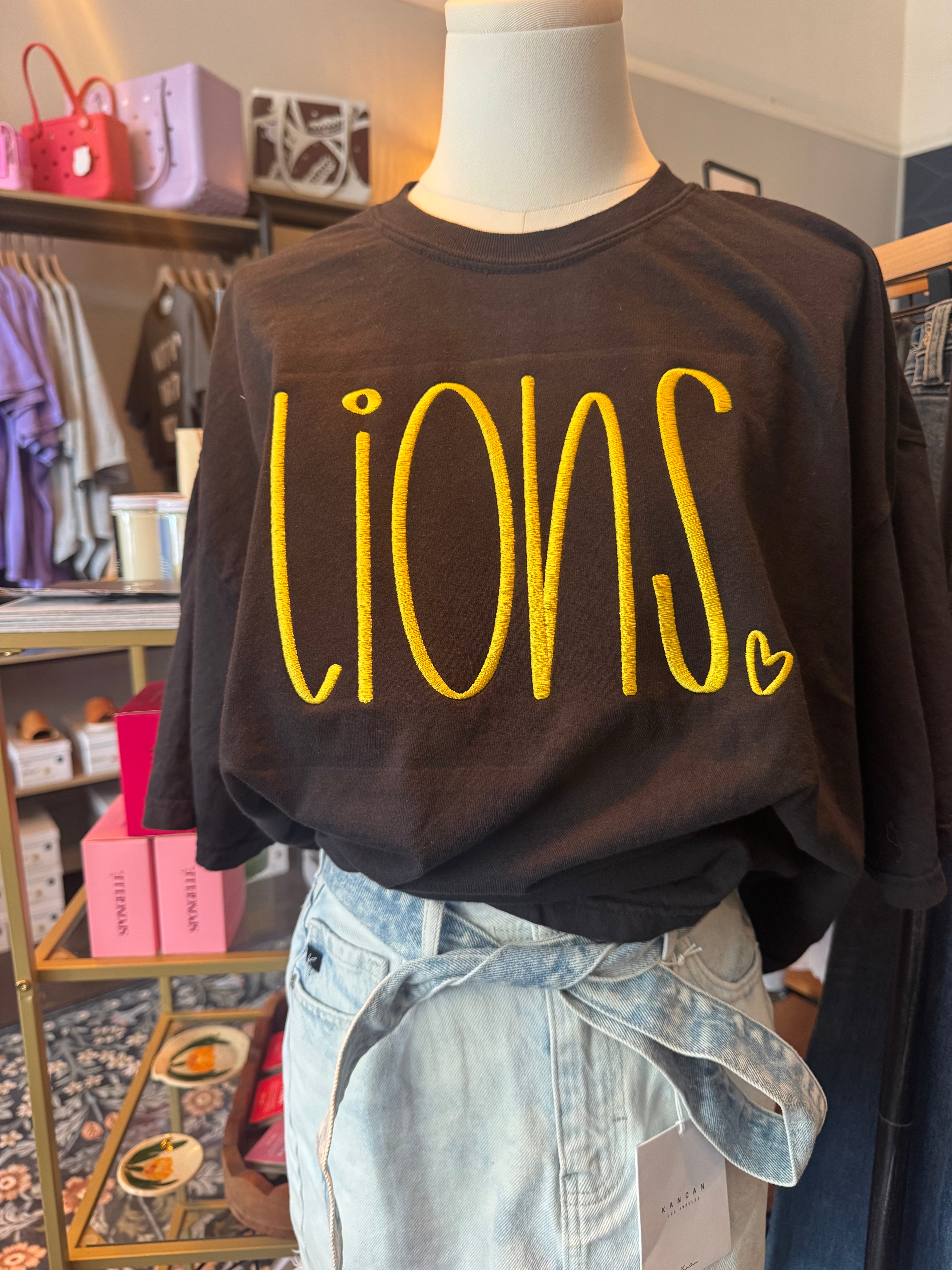 Lions Tee