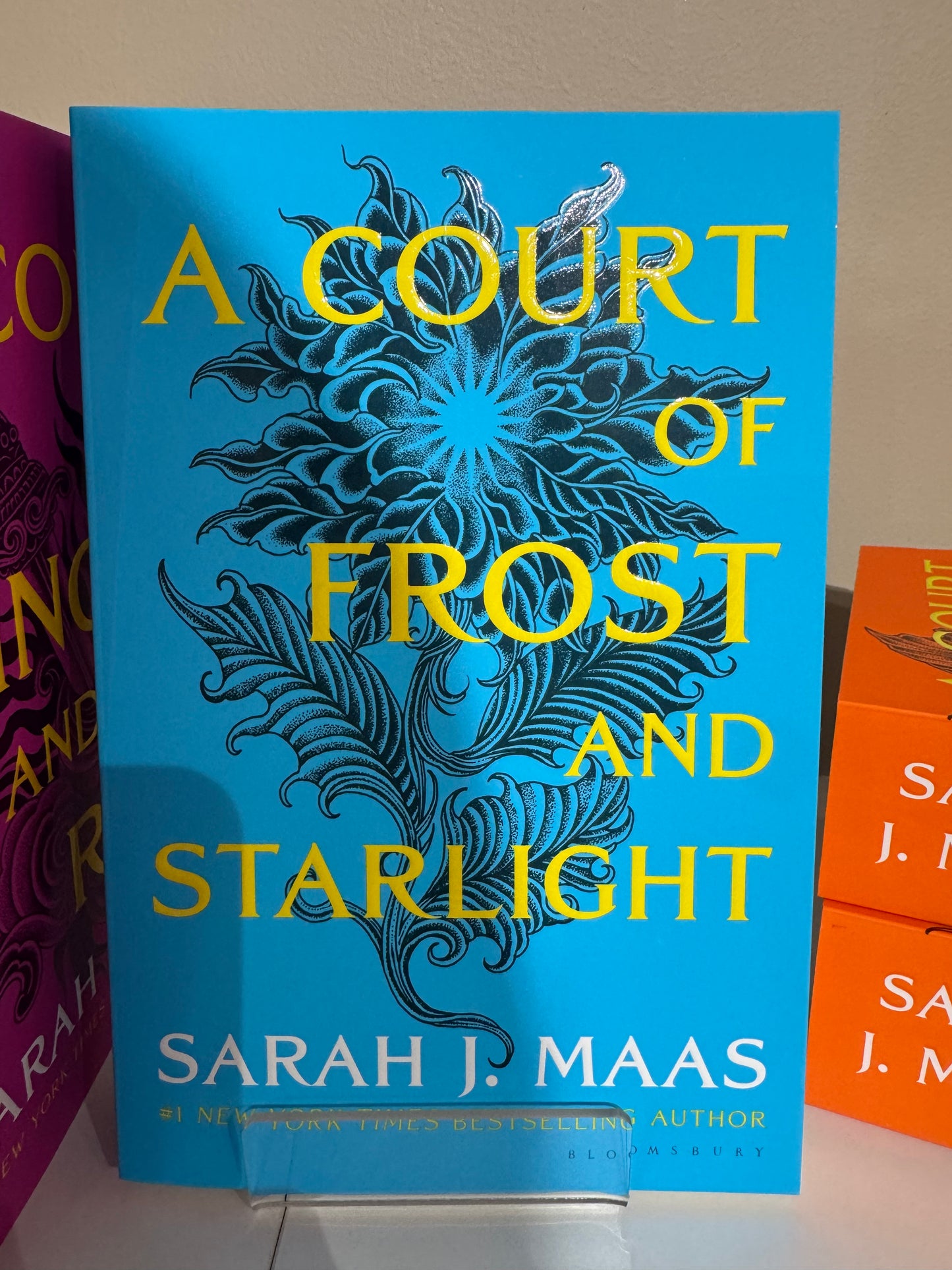 A Court of Frost and Starlight: Paperback