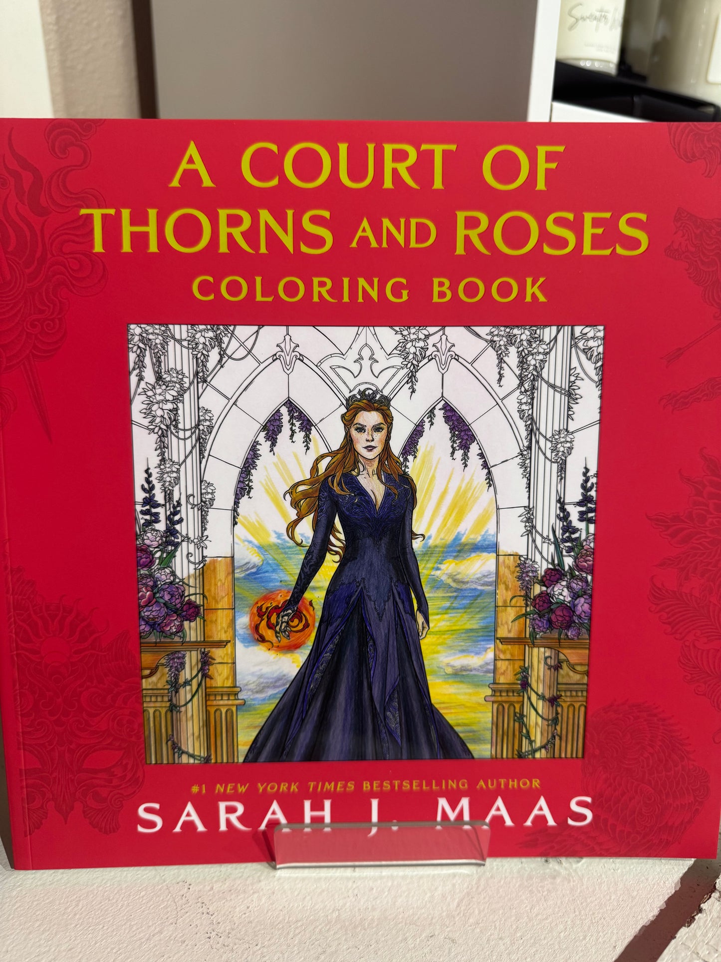 A Court of Thorns and Roses Coloring Book: Paperback