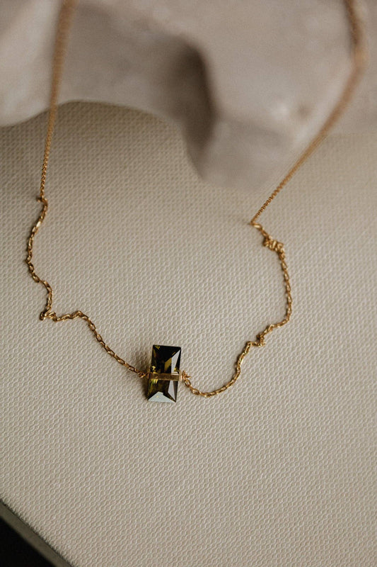 Leona necklace: Clear