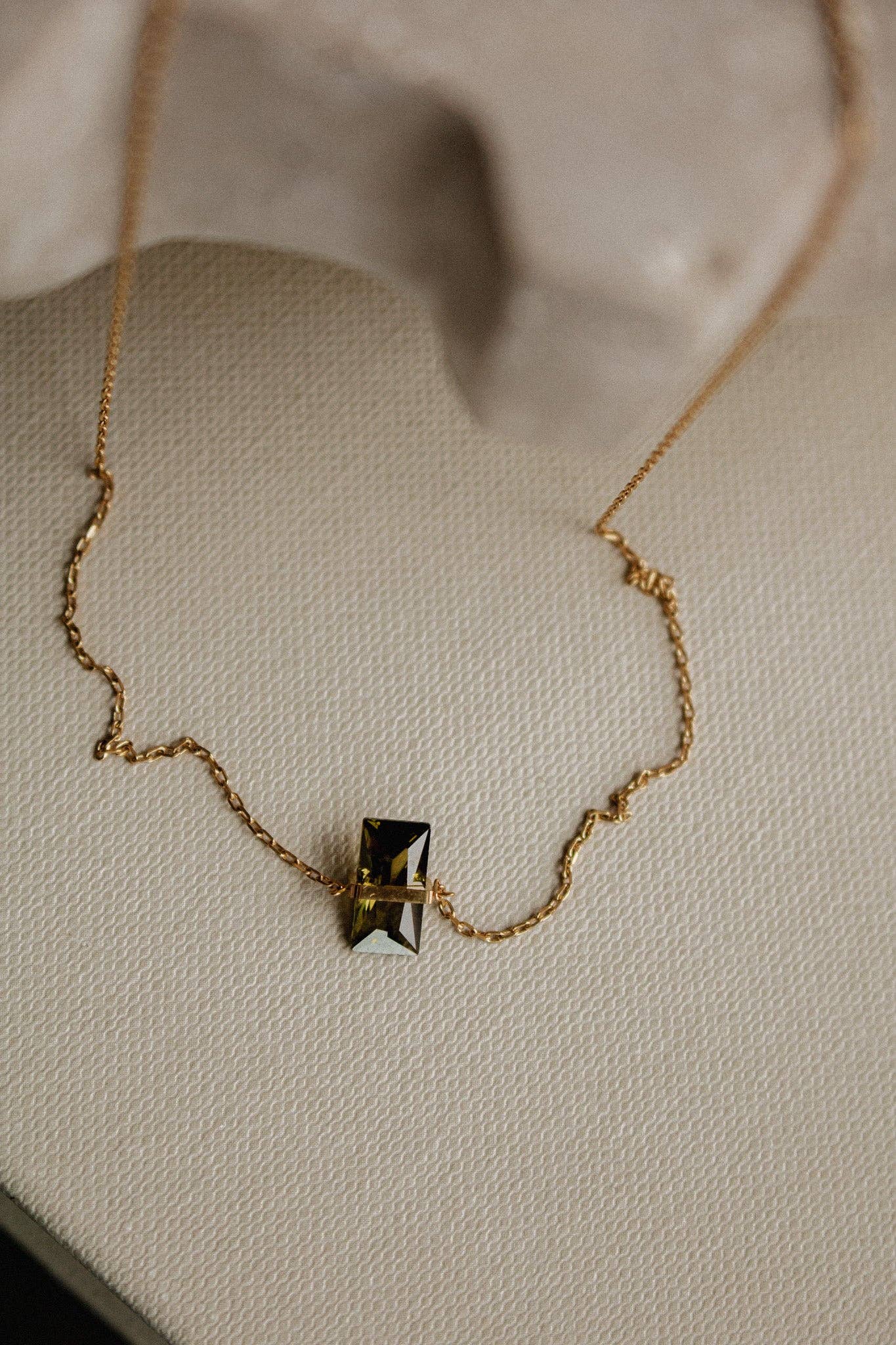 Leona necklace: Green