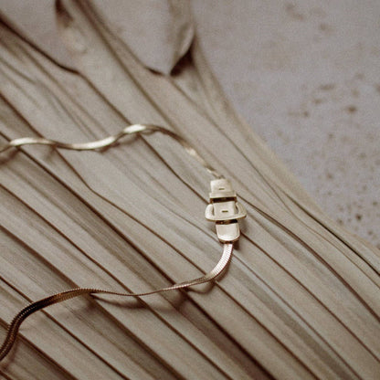 Buckle necklace