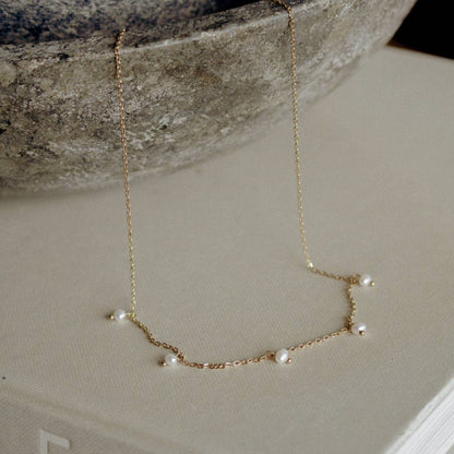 Mabel necklace: Gold