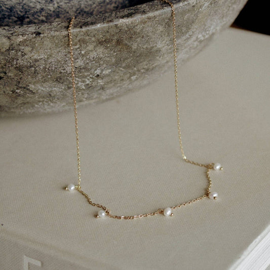Mabel necklace: Gold